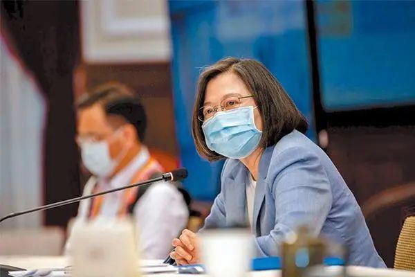 台湾人民创造财富的速度，赶不上民进党的“败家”速度（台湾行政院长货币资讯）