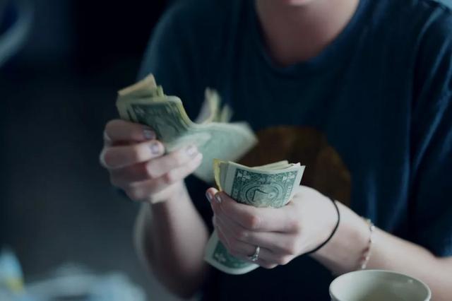 “误收”2100 个以太坊之后，星火矿池是退是分？（星火矿池）