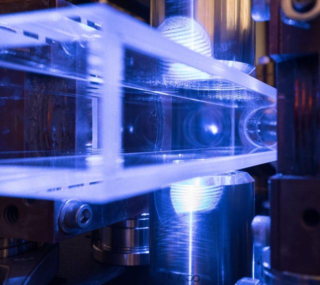 科学家用中性原子制备量子处理器，实现6100个量子比特（比特）