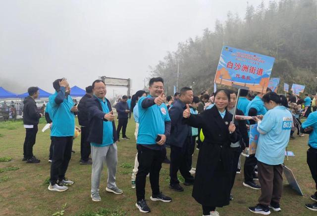 白沙洲街道：凝心“聚”力 “跑”出政协新风采（聚跑）