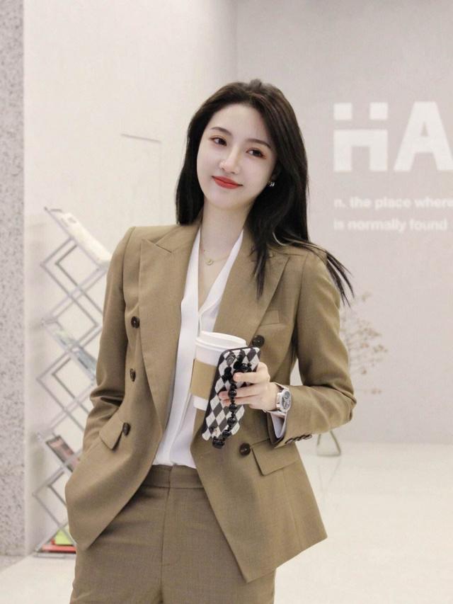 导演沈波陪睡丑闻：女演员以证据打破沉默！（沈波）