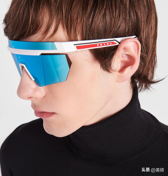 开启艺术先锋 PRADA LINEA ROSSA系列骑行眼镜评测（linea）